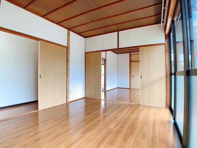 出水5丁目貸家の物件内観写真