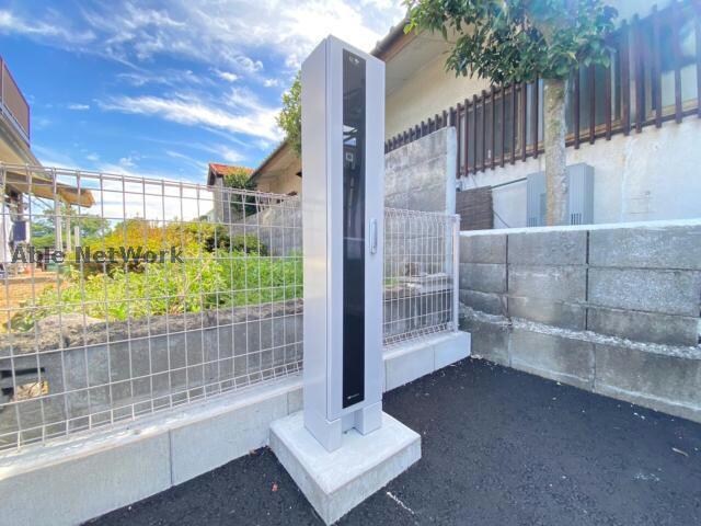 ヒーリングマンションの物件外観写真