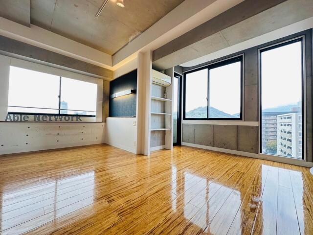 アーバン・ビルドⅠの物件内観写真