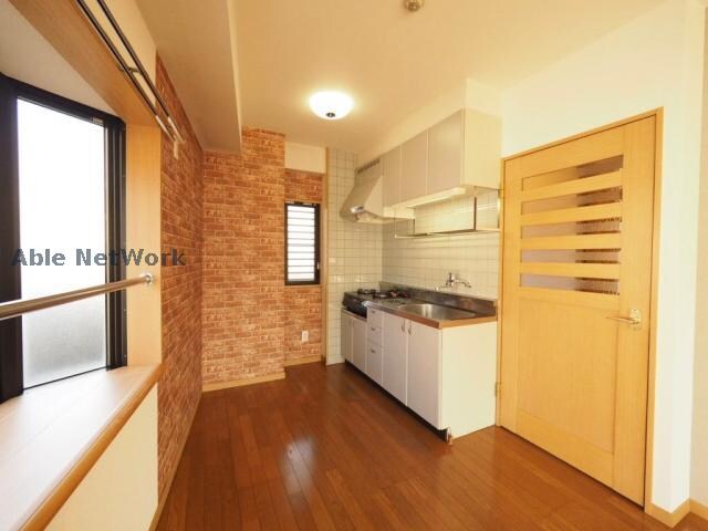 自衛隊前 徒歩2分 2階の物件内観写真