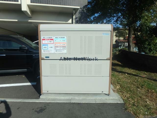 レオファミーユ世安の物件外観写真