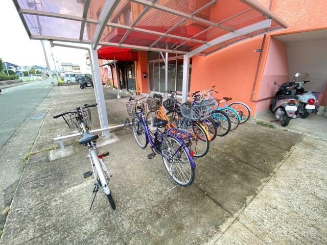 シャトー出水飛鳥の物件外観写真