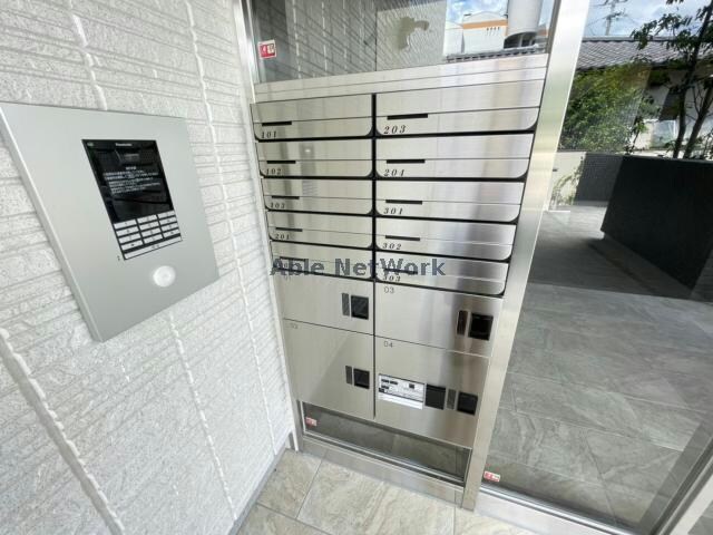 シャーメゾンローツェ国府の物件外観写真