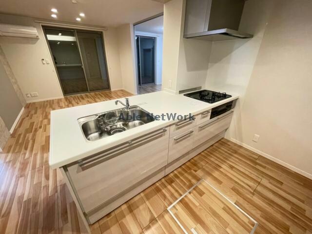 シャーメゾンローツェ国府の物件内観写真