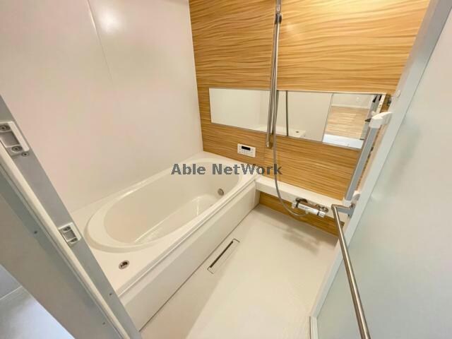 シャーメゾンローツェ国府の物件内観写真