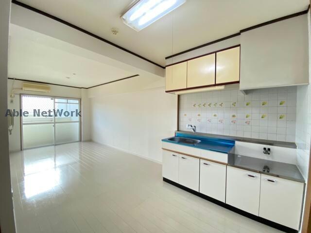 プレジデント島崎の物件内観写真