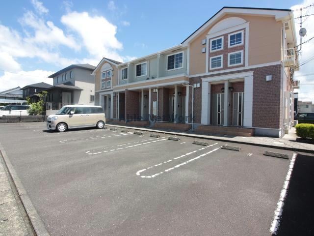 サイプレスフレンズの物件外観写真