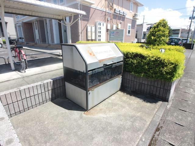 サイプレスフレンズの物件外観写真