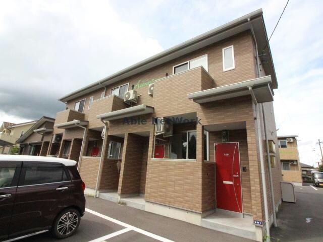 アベニール南鷹尾の物件外観写真