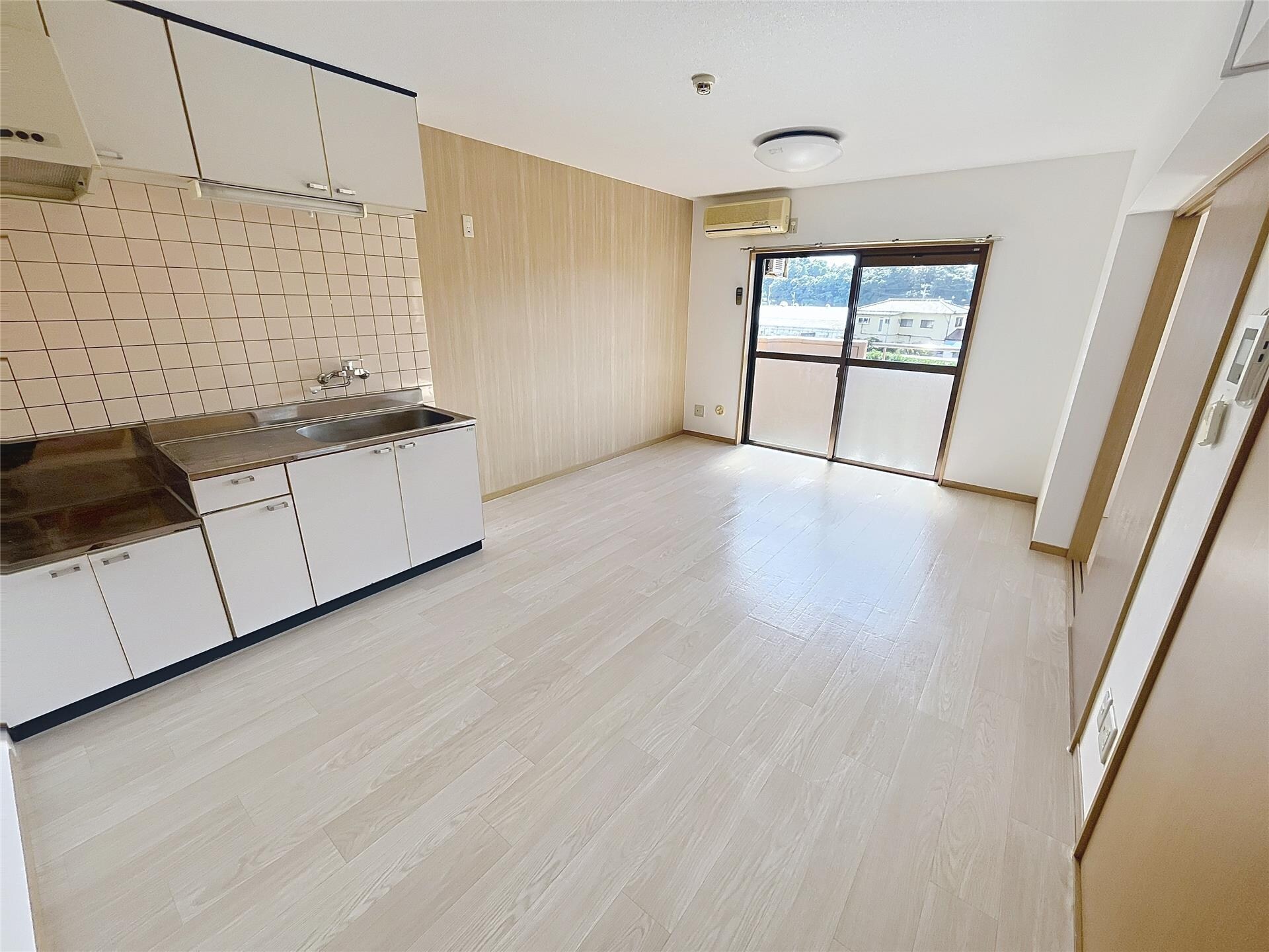 リバーサイド月崎Aの物件内観写真