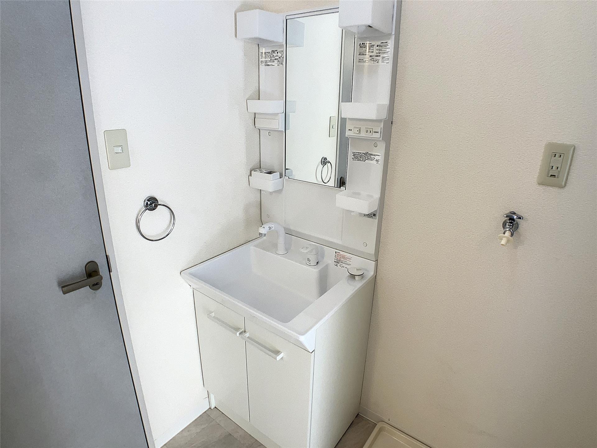 ディアス東中央 Ｃ棟の物件内観写真