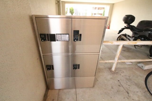 COCO西市の物件外観写真