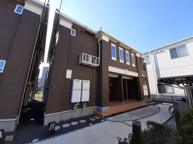 フォレストグランドＢ棟の物件外観写真