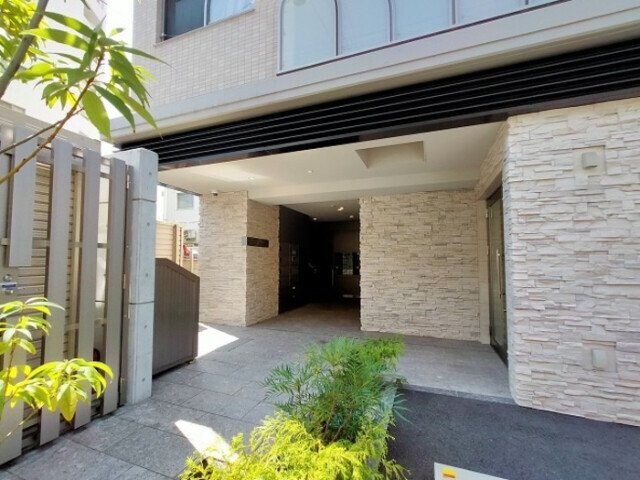 La neige　中山下の物件外観写真