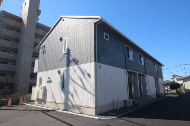 マーメゾン新福の物件外観写真