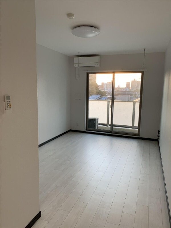 コクーン大元駅前の物件内観写真