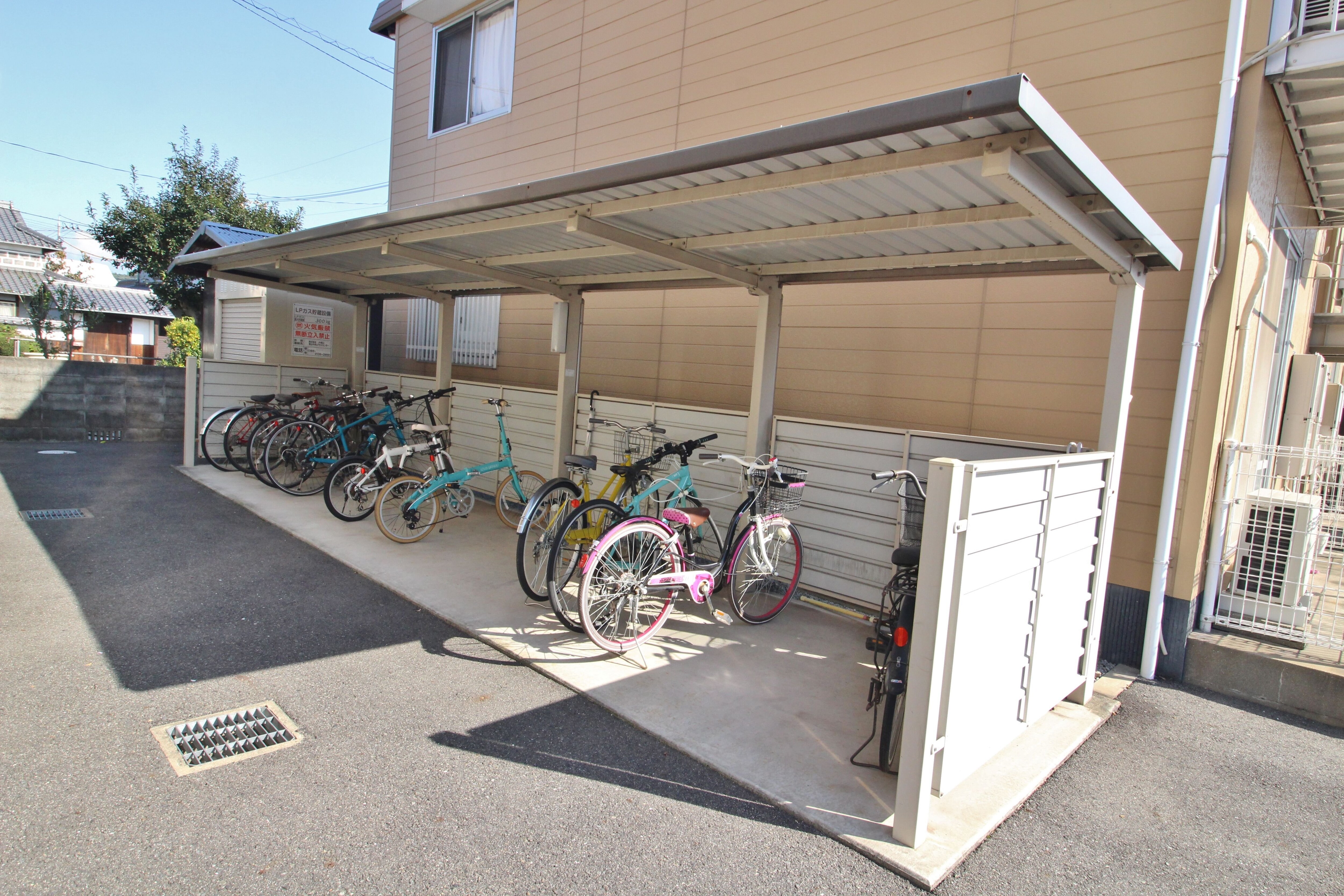 グランモア・浅沼の物件外観写真