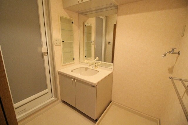 ファミールタワープラザ岡山の物件内観写真