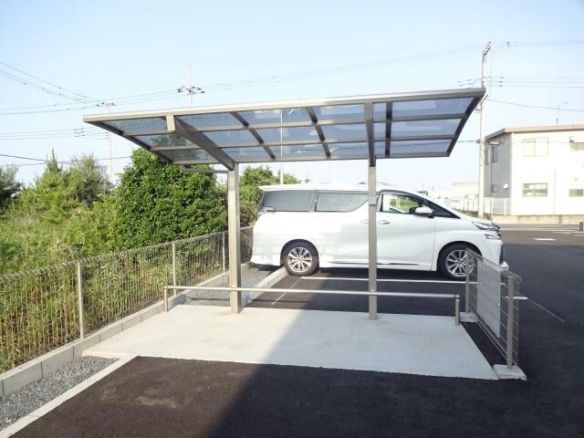 フランシーズの物件外観写真