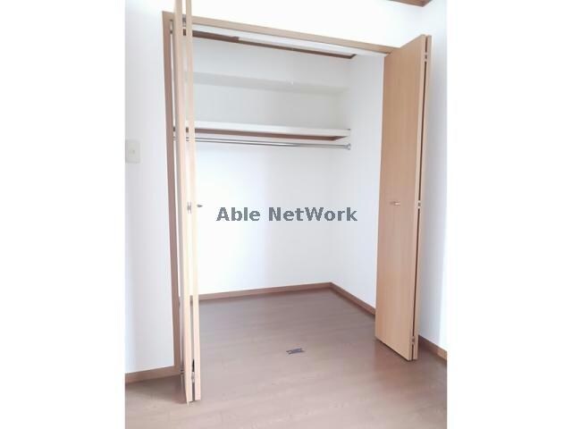 フォンテーヌⅣの物件内観写真