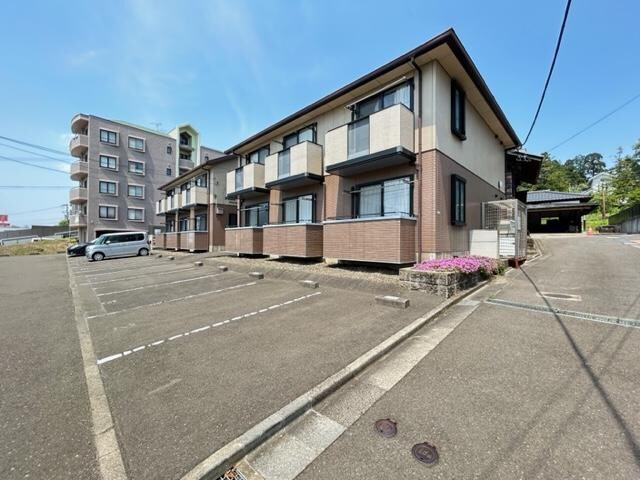 フォレスト・ヴィラの物件外観写真