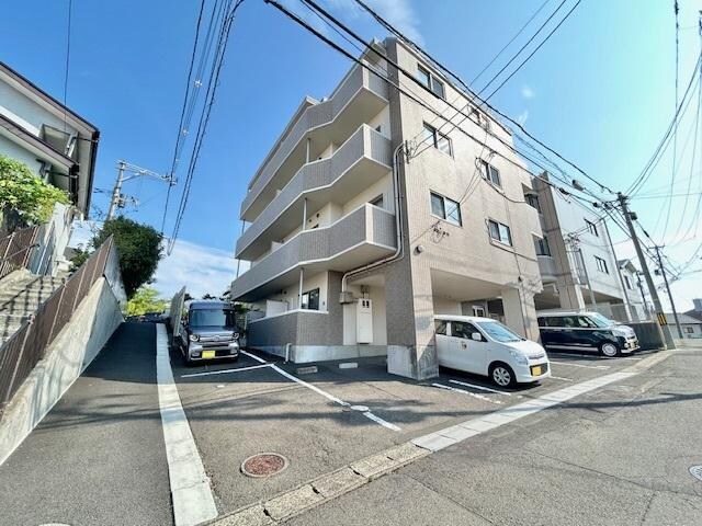 エルフ台原の物件外観写真