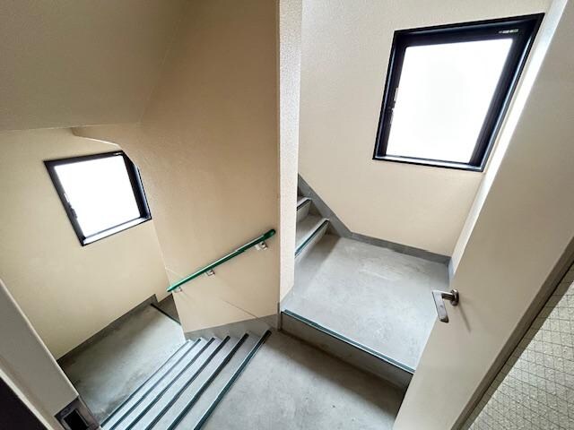 ハミングバード高松の物件外観写真