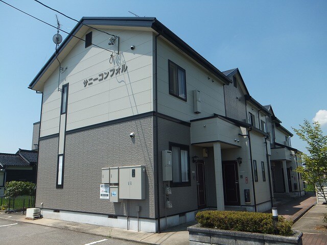 サニーコンフォルの物件外観写真