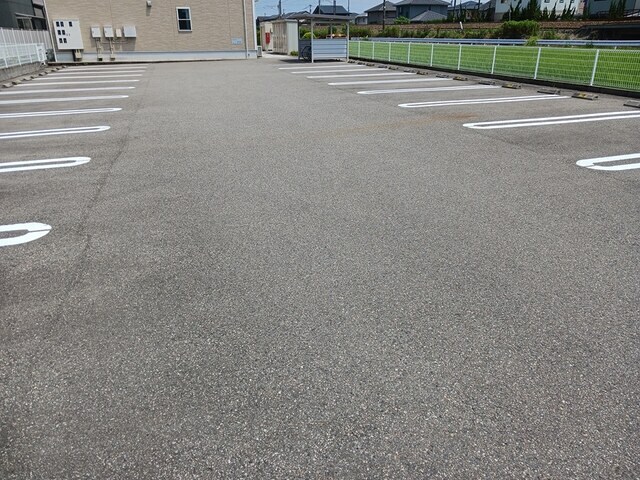 ソレイユ高岡IIの物件内観写真