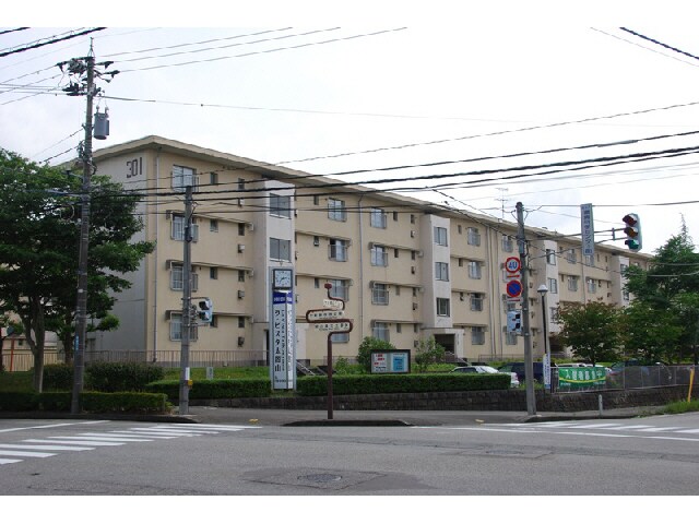 ラ・ビスタ太閤山301号棟の物件外観写真