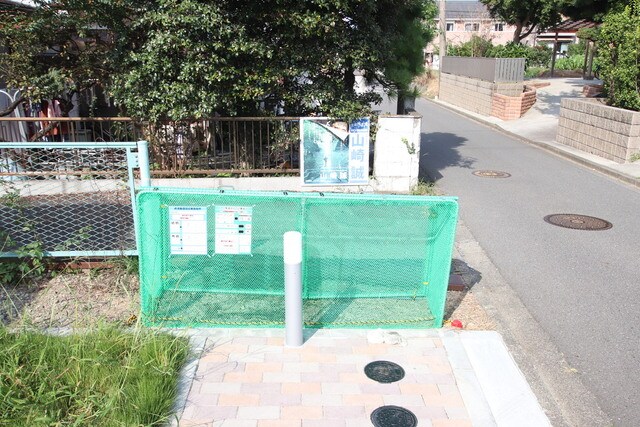 藤沢駅 バス15分  諏訪神社前下車：停歩6分 1階の物件外観写真