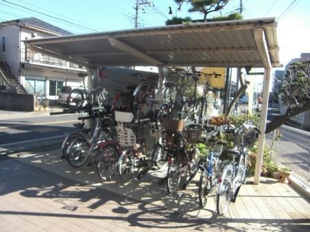 小山マンションの物件外観写真