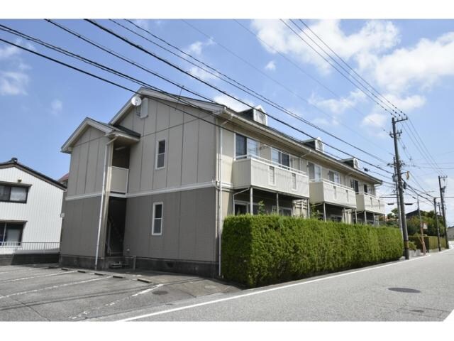 63サン・シャレー山室の物件外観写真