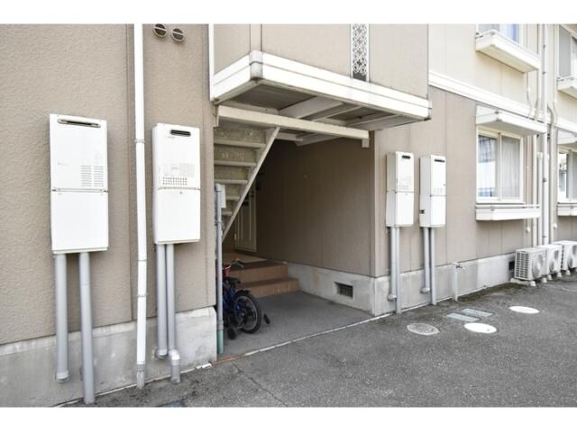 63サン・シャレー山室の物件外観写真