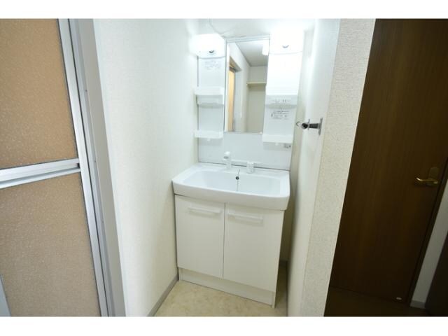 63サン・シャレー山室の物件内観写真