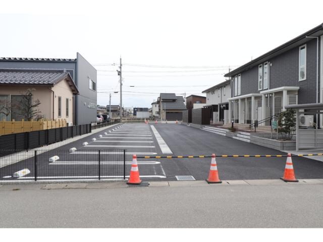 セレナーデ中川原新町の物件外観写真