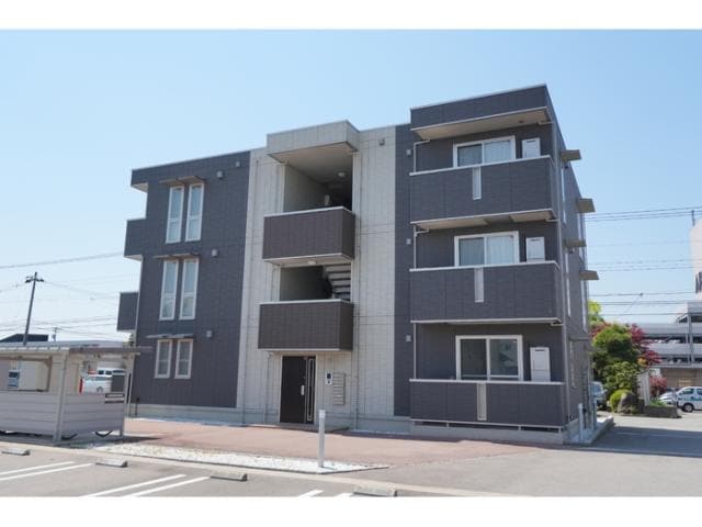 63A:フォレストコートの物件外観写真