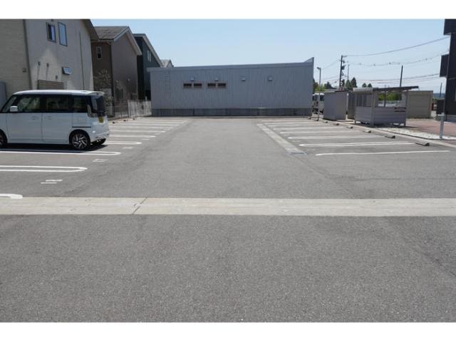 63A:フォレストコートの物件外観写真