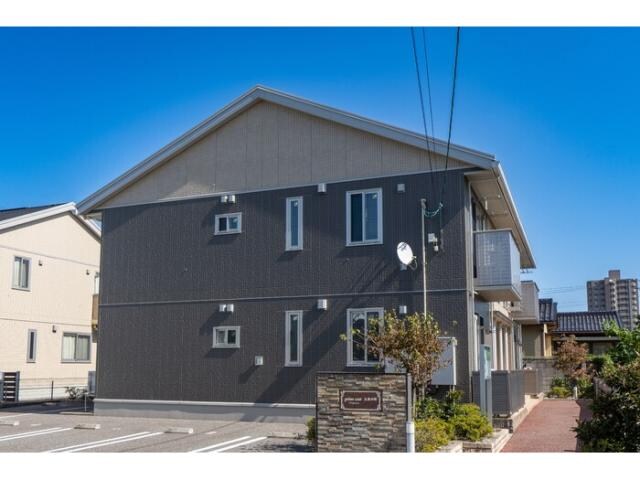 プライムコート大泉中町の物件外観写真