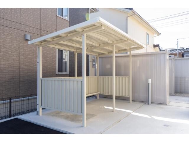 カーサ　ファミールの物件外観写真