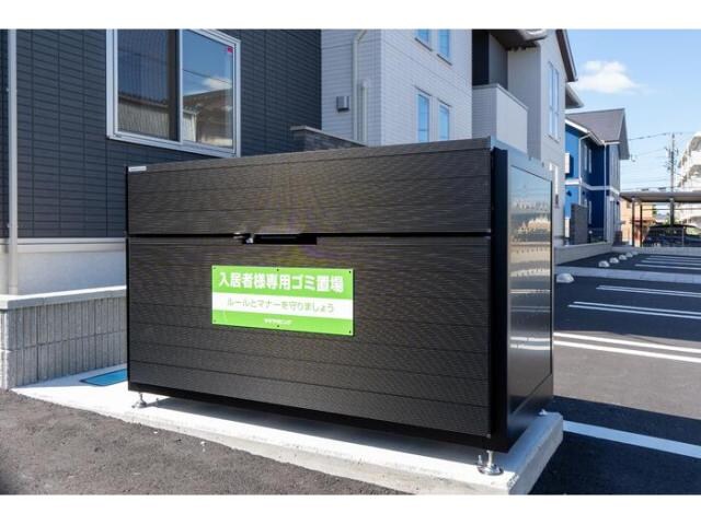 カーサ　ファミールの物件外観写真