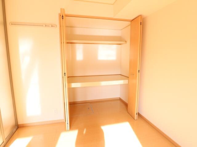 草薙駅 バス15分  弥生町下車：停歩2分 1階の物件内観写真