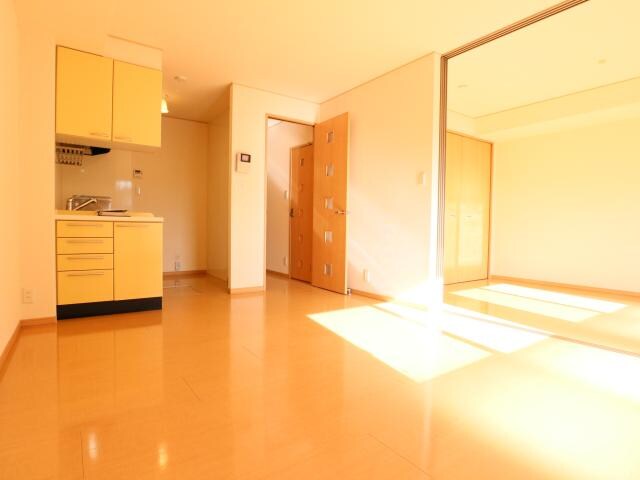 草薙駅 バス15分  弥生町下車：停歩2分 1階の物件内観写真