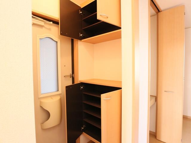 草薙駅 バス15分  弥生町下車：停歩2分 1階の物件内観写真