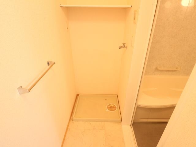 草薙駅 バス15分  弥生町下車：停歩2分 1階の物件内観写真