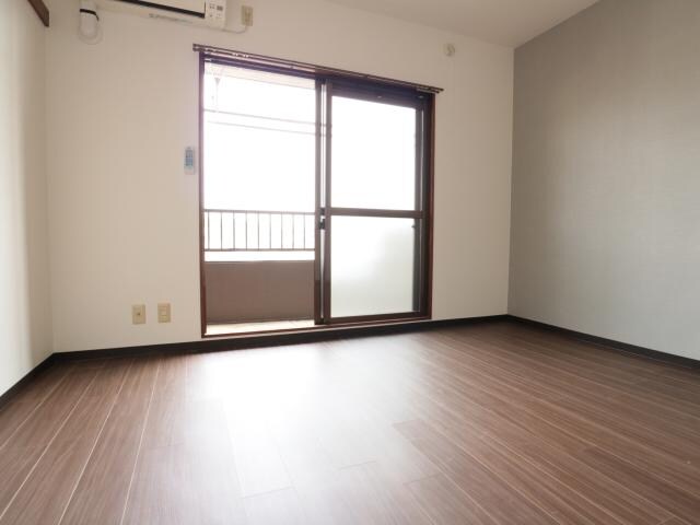 静岡県静岡市駿河区聖一色マンション 3階の物件内観写真