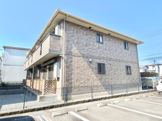 静岡県静岡市葵区瀬名川３丁目の物件外観写真