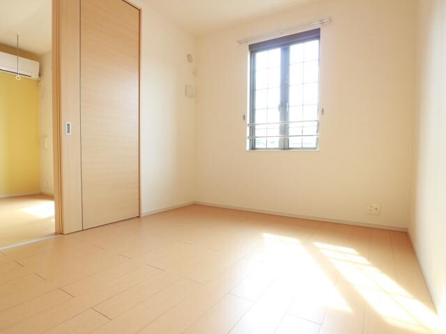 草薙駅 バス18分  瀬名新田下下車：停歩4分 2階の物件内観写真