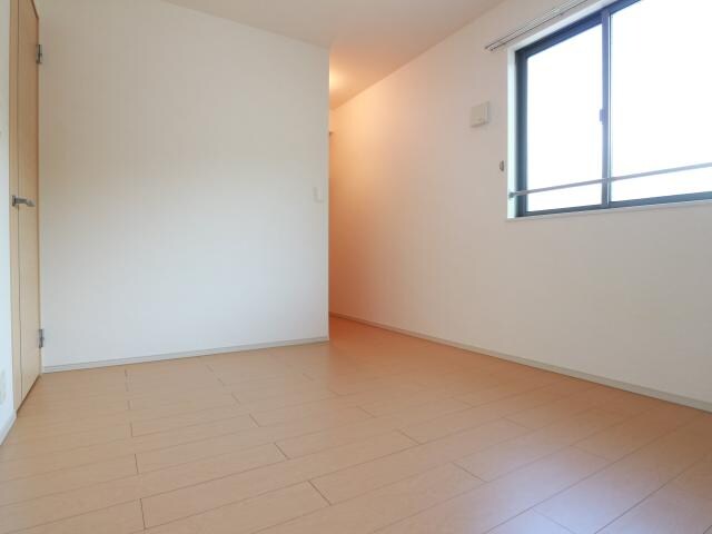 草薙駅 バス18分  瀬名新田下下車：停歩4分 2階の物件内観写真