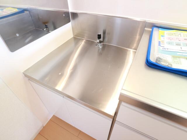 草薙駅 バス18分  瀬名新田下下車：停歩4分 2階の物件内観写真